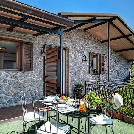 Апартаменты Gocce - Ginestra Frontbeach